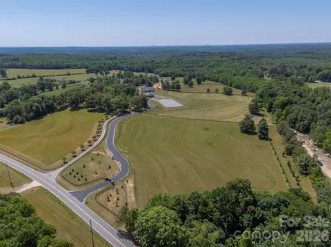 Mountain Meadows Lane, Tryon, NC 28782 photo 14