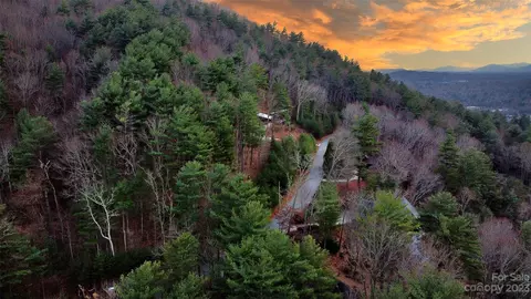 9999 Stegall 8 Ln #8, Asheville, NC 28805