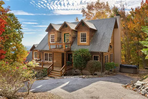 195 Martin Ct, Lake Lure, NC 28746