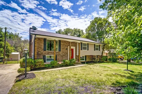 1025 Buckingham Ave, Gastonia, NC 28054