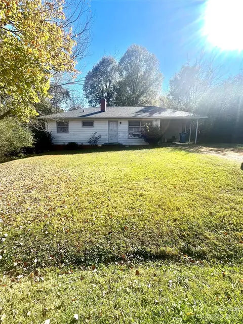 621 Gurley St, Albemarle, NC 28001