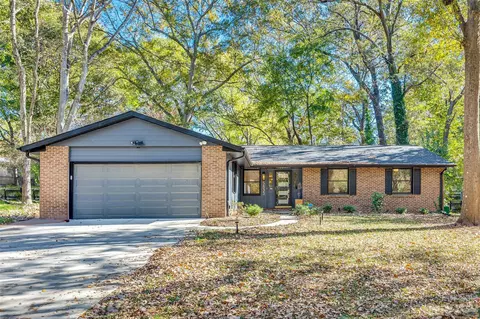 5833 Ryder Ave, Charlotte, NC 28226