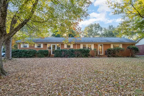 732 Glendora Dr, Charlotte, NC 28212