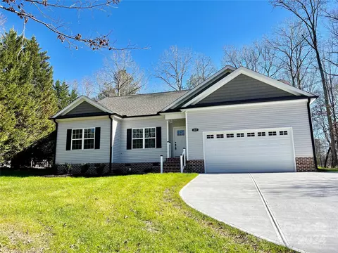 3037 Laurens Ct, Lancaster, SC 29720