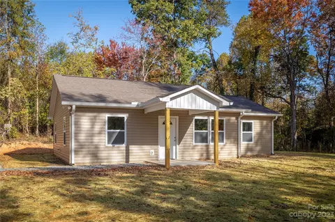 1237 Coffey Way, Morganton, NC 28655 photo 3