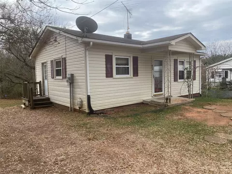 71 Hunter Bridge Rd, Stony Point, NC 28678