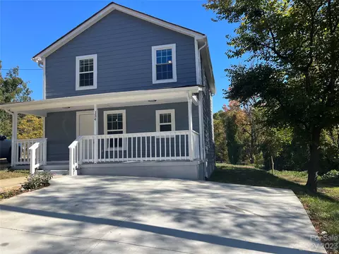 431 Harrison St, Statesville, NC 28677