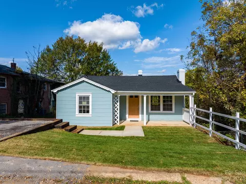 723 F Se Ave SE, Hickory, NC 28602