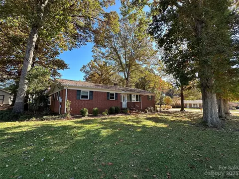 1211 4th Street Se Dr SE, Conover, NC 28613