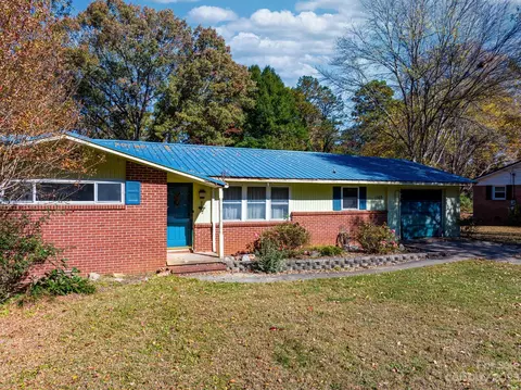 1369 19th Ne Ave NE, Hickory, NC 28601
