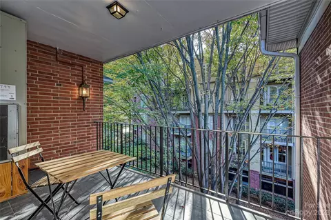 400 Queens B5 Rd #B5, Charlotte, NC 28207