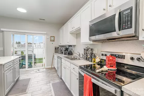 7572 Bluff Point Ln, Denver, NC 28037 photo 15