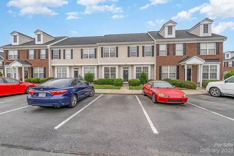 7572 Bluff Point Ln, Denver, NC 28037 photo 3