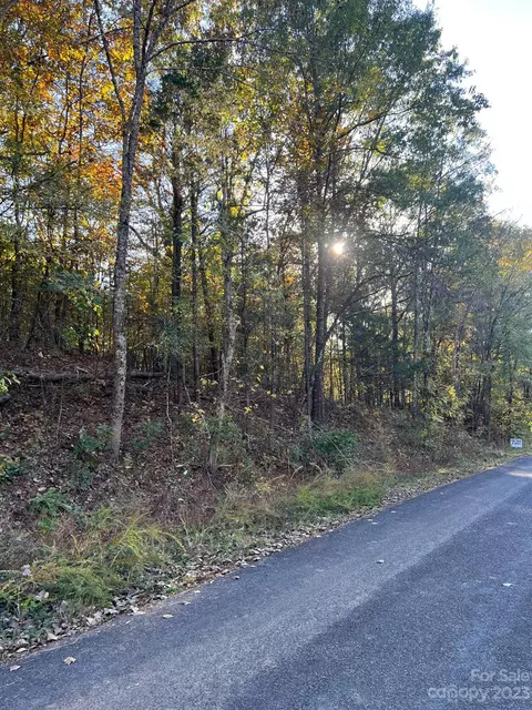 917 Silver Fox Dr, Concord, NC 28025