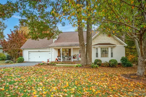 116 Greenwich Dr, Statesville, NC 28677