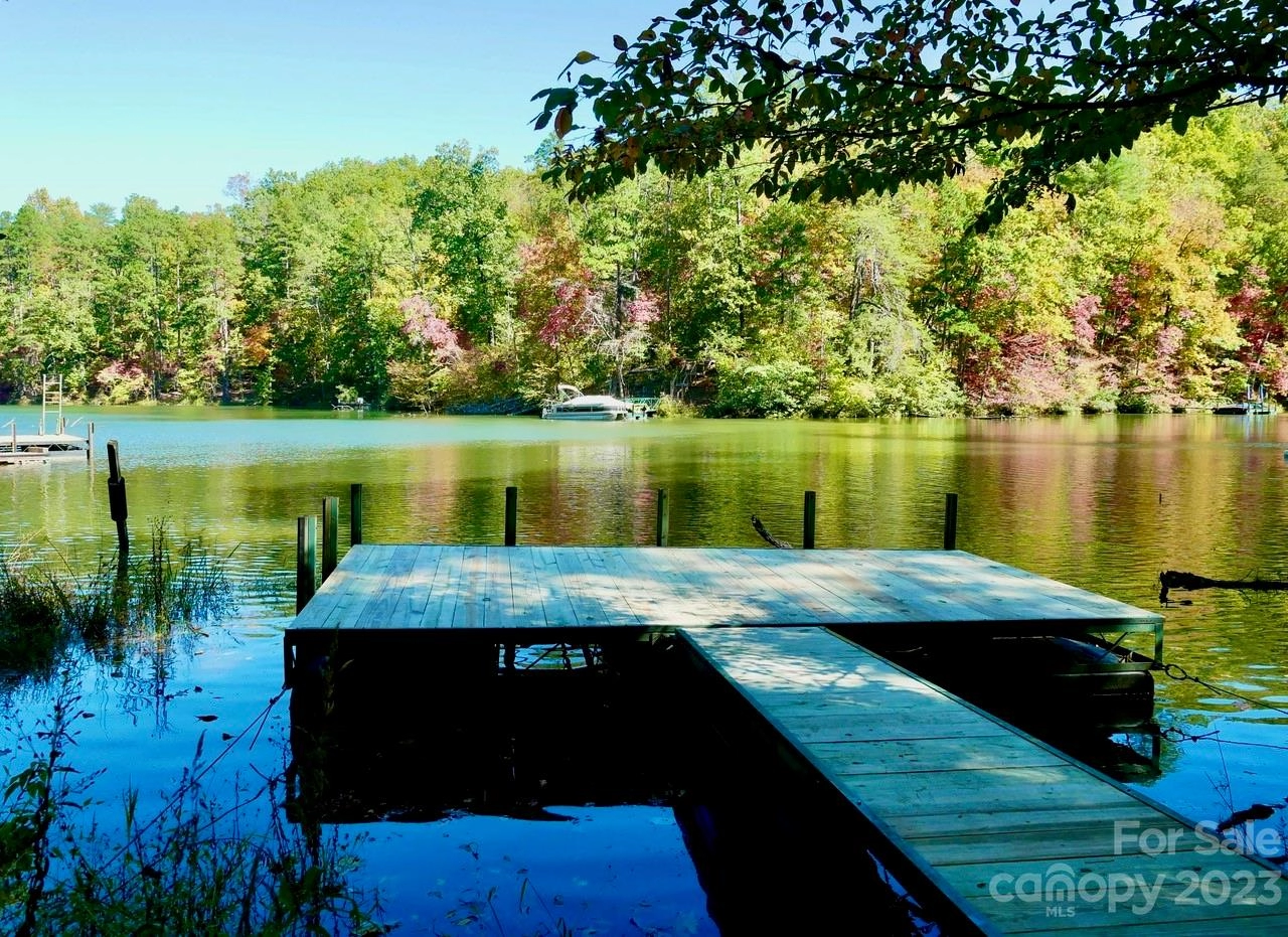 23 Lake Adger Rd  