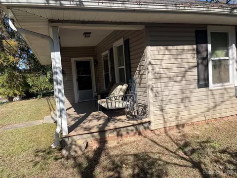 1271 Springdale Rd, Lancaster, SC 29720 photo 2