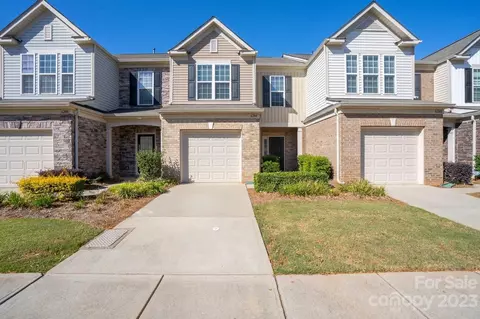 6244 Rockefeller Ln, Charlotte, NC 28210
