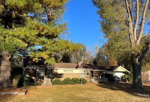 336 8th Ave, Maiden, NC 28650