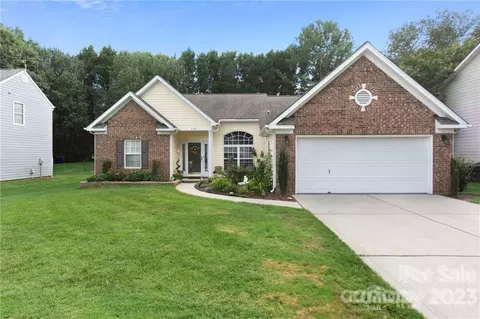 9036 Torrence Crossing Dr, Huntersville, NC 28078