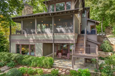 8 Mineral Ln, Zirconia, NC 28790