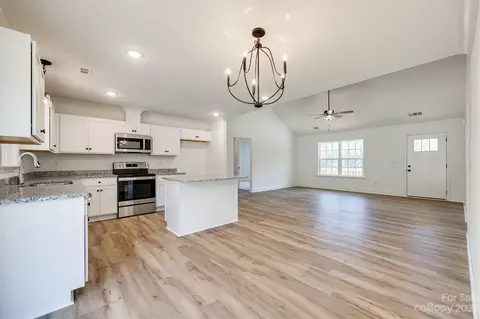 2931 Good Rd, Clover, SC 29710 photo 10