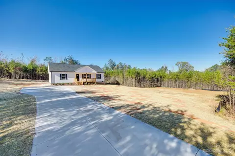 2931 Good Rd, Clover, SC 29710 photo 2