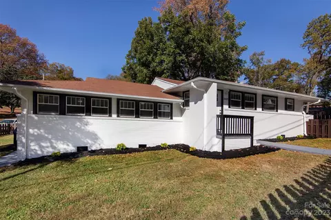 3429 Byrnes St, Charlotte, NC 28205