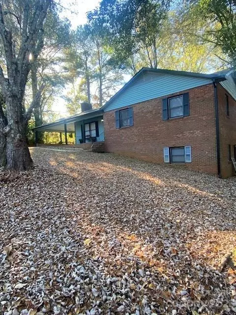165 Fairmont Dr, Spindale, NC 28160