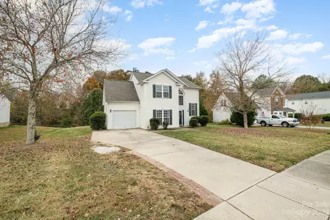 129 Lantana Dr, Mount Holly, NC 28120