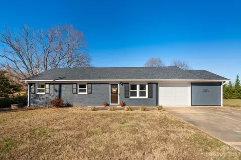 590 Burch Hutchins Rd, Forest City, NC 28043