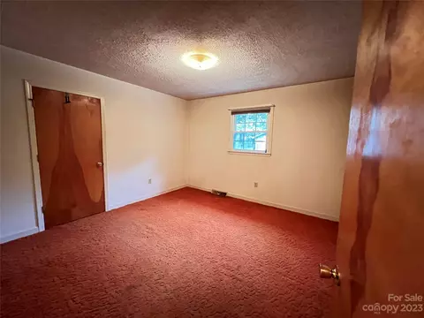 2425 Old Cedarwood Nw Dr NW, Concord, NC 28027 photo 13