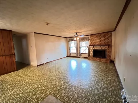 2425 Old Cedarwood Nw Dr NW, Concord, NC 28027 photo 4