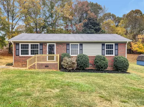 4609 Jamee Dr, Gastonia, NC 28056
