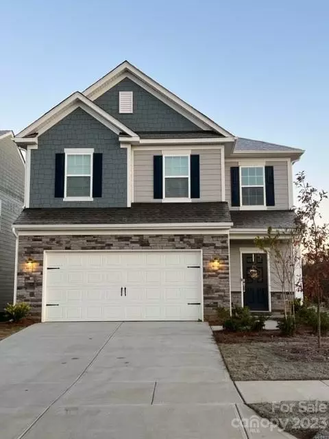 268 Runner Stone Ln, Fort Mill, SC 29715