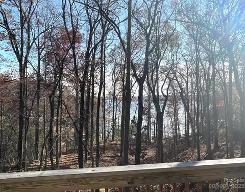 4498 Ina Ln, Sherrills Ford, NC 28673
