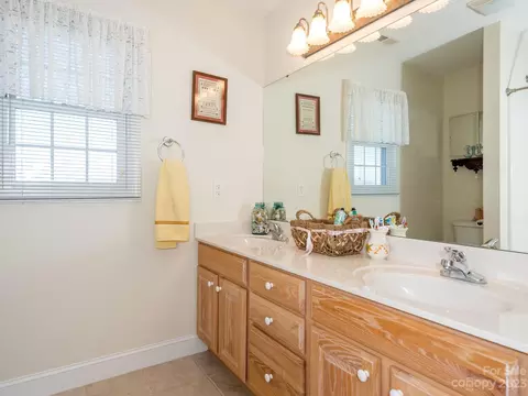 264 Hazel Brook Apt 2 Rd # 2, Marshall, NC 28753 photo 18