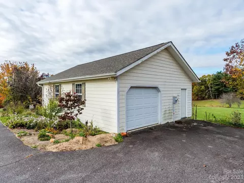 264 Hazel Brook Apt 2 Rd # 2, Marshall, NC 28753 photo 31