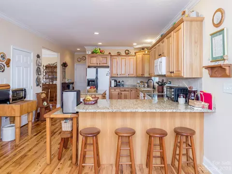 264 Hazel Brook Apt 2 Rd # 2, Marshall, NC 28753 photo 8