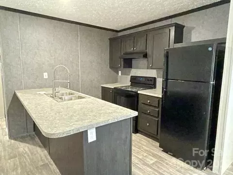 1300 Jacobs Ln, Morganton, NC 28655 photo 6