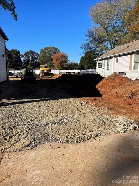 21411 Hickory St, Cornelius, NC 28031