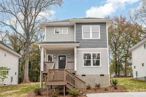 3426 Peligreni St, Charlotte, NC 28208