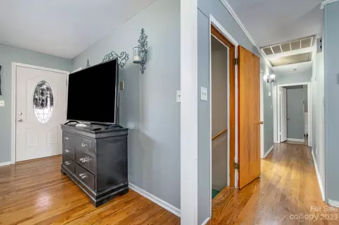 907 E Main St, Shelby, NC 28150 photo 7