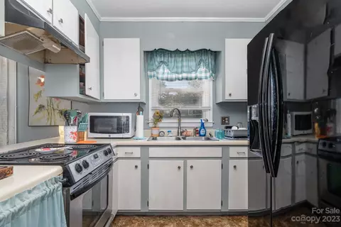 907 E Main St, Shelby, NC 28150 photo 12