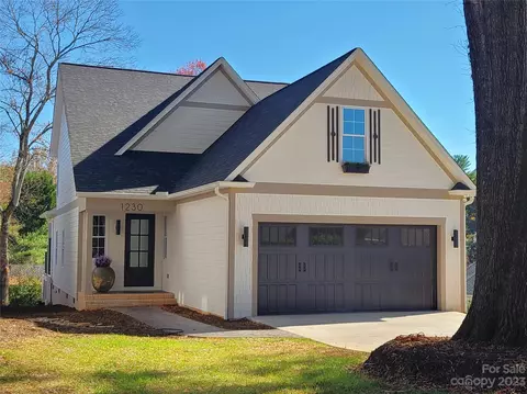 1230 6th Nw St NW, Hickory, NC 28601