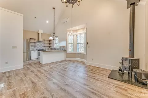 160 Robin Ln, Saluda, NC 28773 photo 6