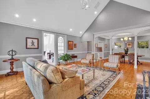 320 E Chestnut St, Troy, NC 27371 photo 3