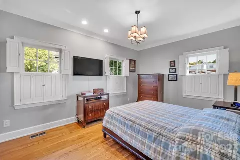 320 E Chestnut St, Troy, NC 27371 photo 24