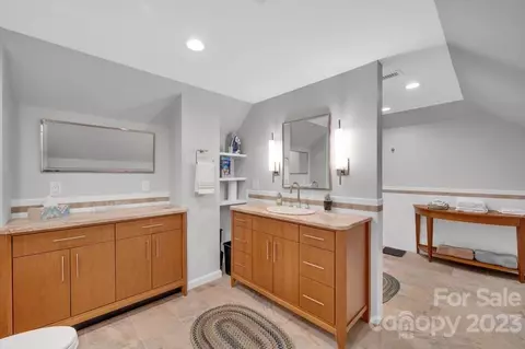 320 E Chestnut St, Troy, NC 27371 photo 32