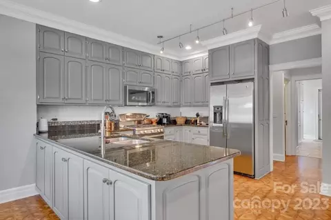 320 E Chestnut St, Troy, NC 27371 photo 12
